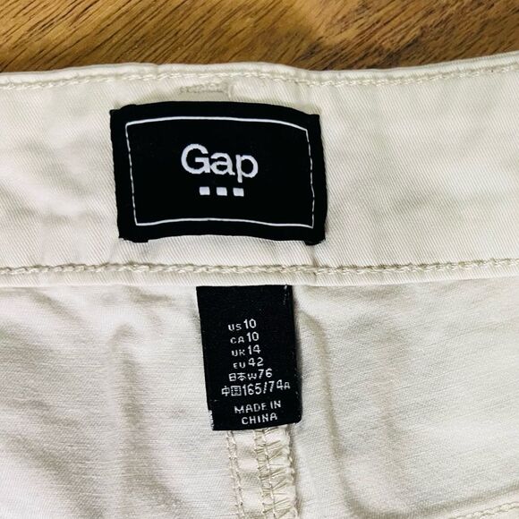 GAP Women's Cream Shorts Size 10 Casual - Picture 4 of 8